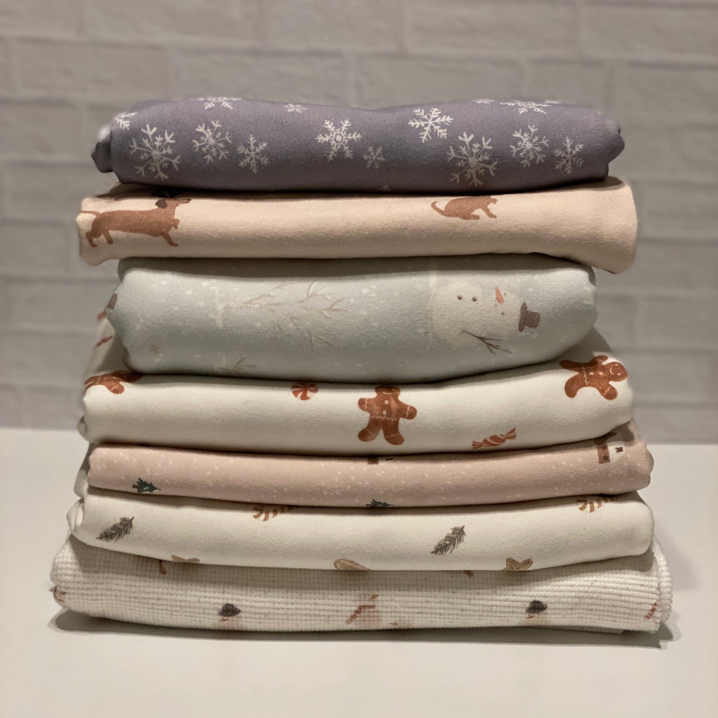 Bundle 18 -  6+ yds Family Fabrics Bundle - Winter Themed