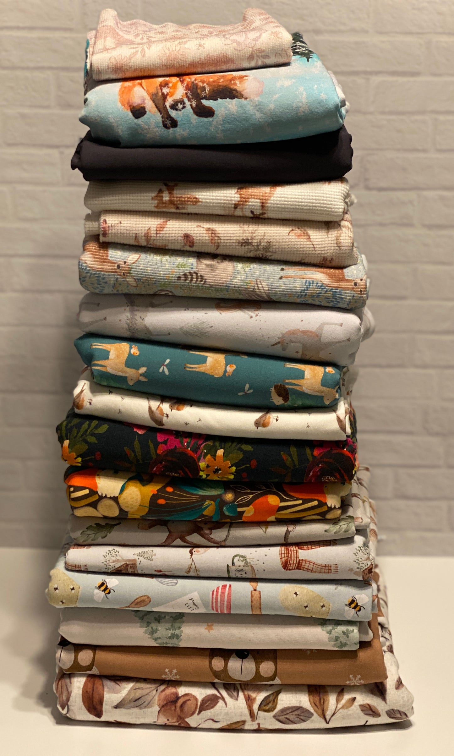 Bundle 23 -  14.5+ yds Reactive-printed and Family Fabrics Bundle
